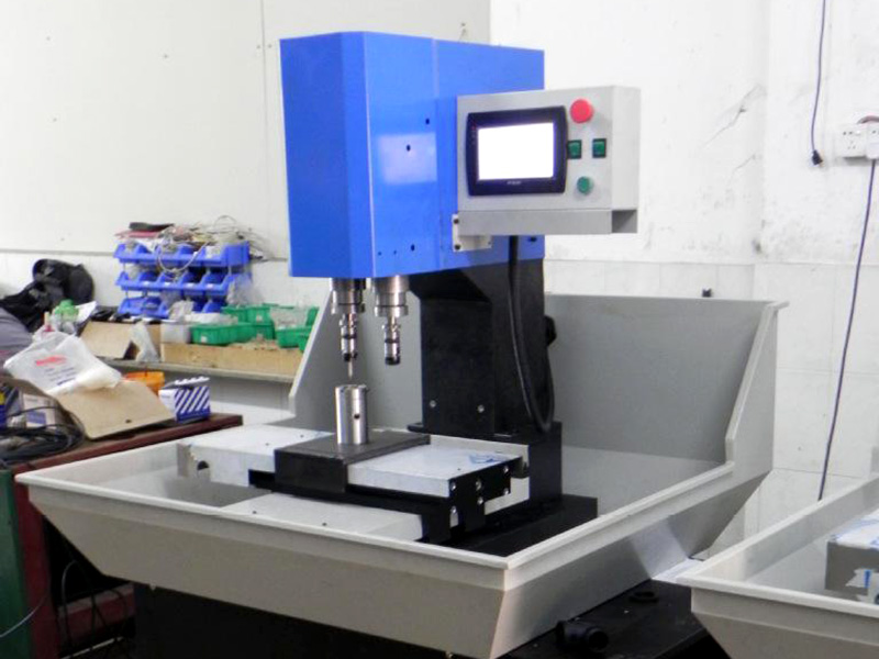 鉆攻機(jī)多少錢一臺(tái)？設(shè)備報(bào)價(jià)！