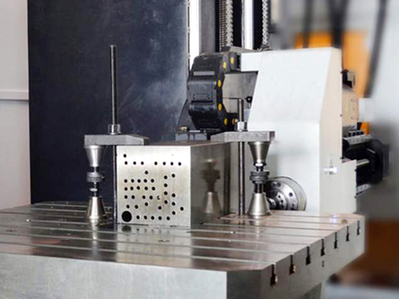 ug標(biāo)準(zhǔn)鉆深孔怎么斷屑？4個(gè)步驟